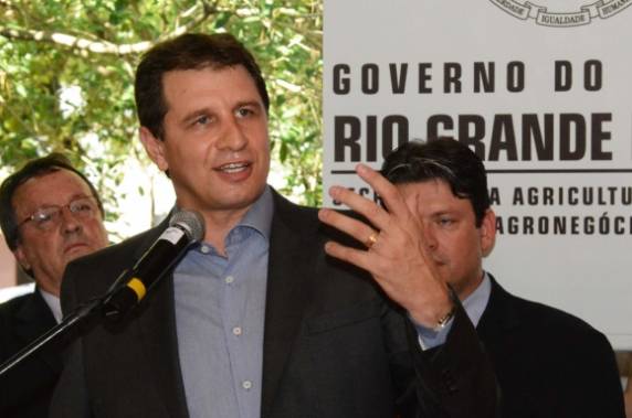 A solenidade ocorreu na tarde desta terça-feira (6) e 

contou com a presença de mais de 600 pessoas