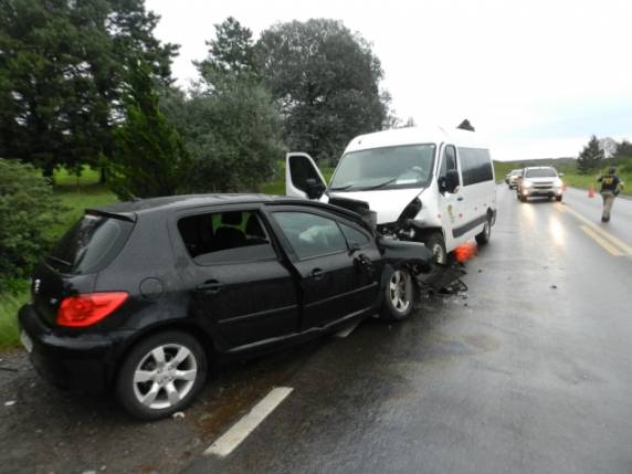 Acidente na BR 285 deixa 6 feridos e mobiliza grande operação de resgate em Passo Fundo - foto 3
