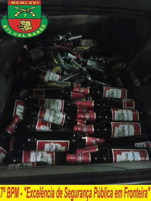 Mercadorias contrabandeadas foram apreendidas em Três Pssos - foto 2