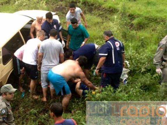 Sem freio Brasília vai parar em lavoura - foto 2