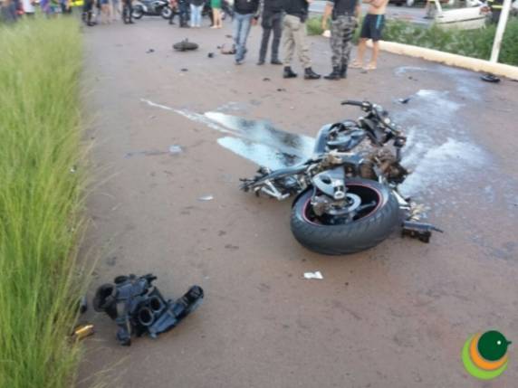 Colisão frontal entre carro e moto deixa dois mortos e um ferido na ERS 135 em Passo 

Fundo - foto 3