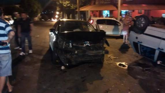 Militar reformado do Exército bate duas vezes e foge do local do acidente - foto 2