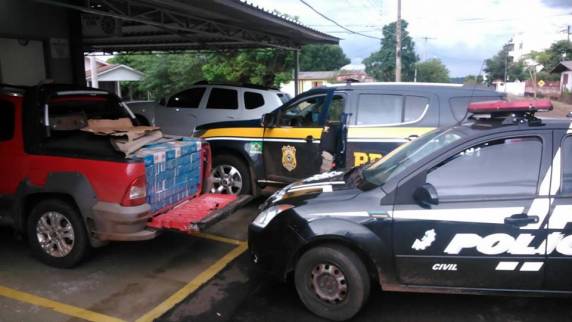 PRF prende contrabandista e
apreende 1700 pacotes de cigarro em FW - foto 2