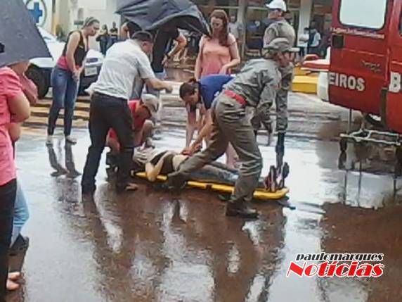 Jovem foi atropelada enquanto cruzava pela faixa de segurança no centro de Três de Maio - foto 2