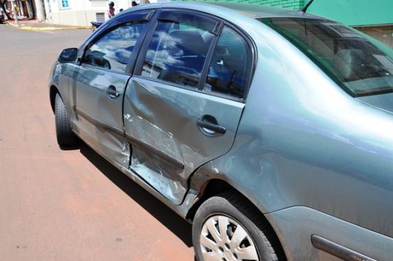 CT registra 

acidente no cruzamento da rua do Comércio com a Tiradentes - foto 2