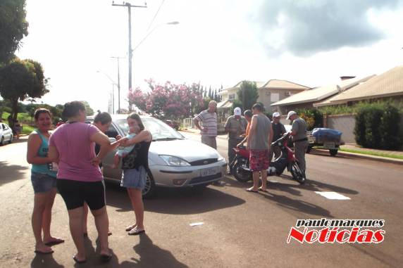Colisão
entre automóvel e motocicleta deixa duas mulheres feridas em Três de Maio - foto 3