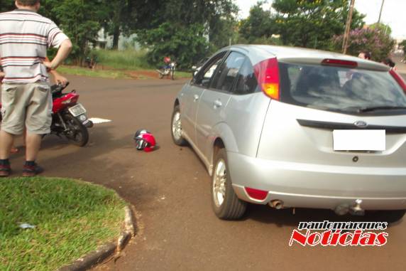 Colisão
entre automóvel e motocicleta deixa duas mulheres feridas em Três de Maio - foto 2