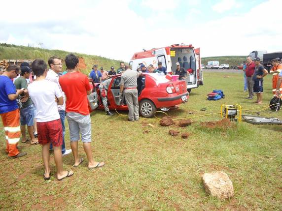 Acidente deixa duas pessoas feridas em Palmeira das Missões - foto 3