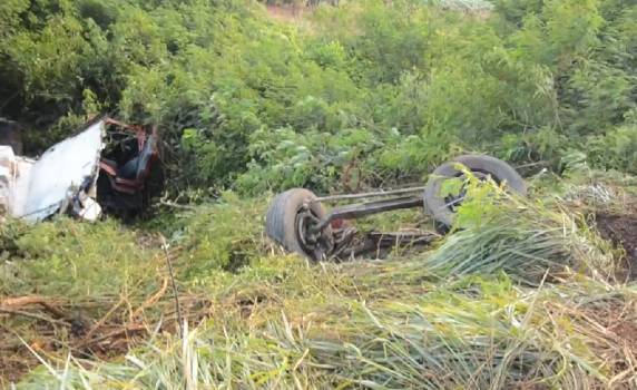 Colisão entre caminhões na BR 285 deixa trânsito interrompido - foto 2