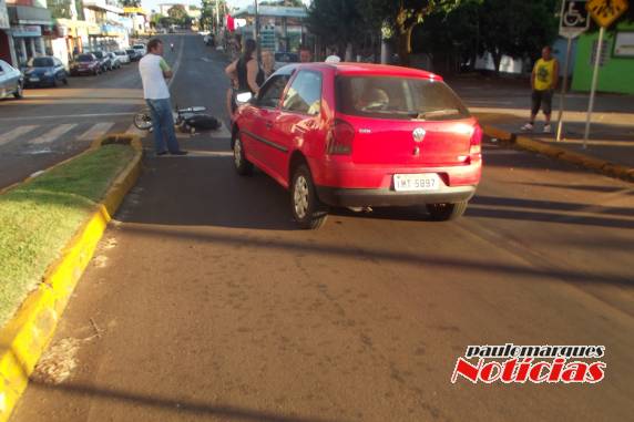 Acidente envolvendo moto e
automóvel deixa uma jovem ferida em Três de Maio - foto 3