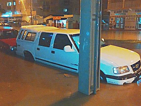 Forte chuva causa alagamentos e estragos em cidades do Sul de SC - foto 3