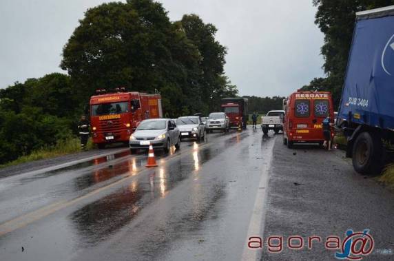 Acidente na BR 285 deixa um morto em colisão envolvendo três veiculos - foto 5