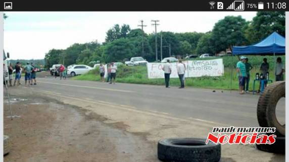 Caminhoneiros realizam protestos em quatro locais da região - foto 5