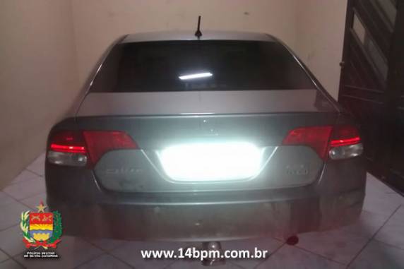 Veículos roubados em Guaramirim são recuperados em 

Joinville - foto 2