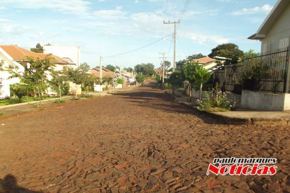 Ladrões arrombam veículos para furtar no bairro
Laranjeiras em Três de Maio - foto 3