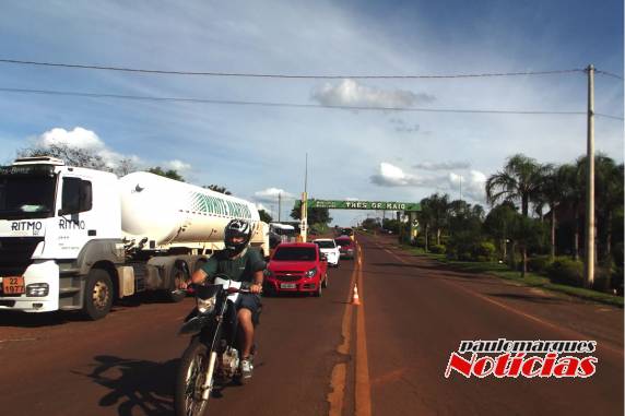 Movimento dos caminhoneiros fecha o trevo de acesso a Três de Maio - foto 6