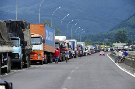Força Nacional de Segurança
Pública auxilia na desobstrução da BR-101 - foto 2