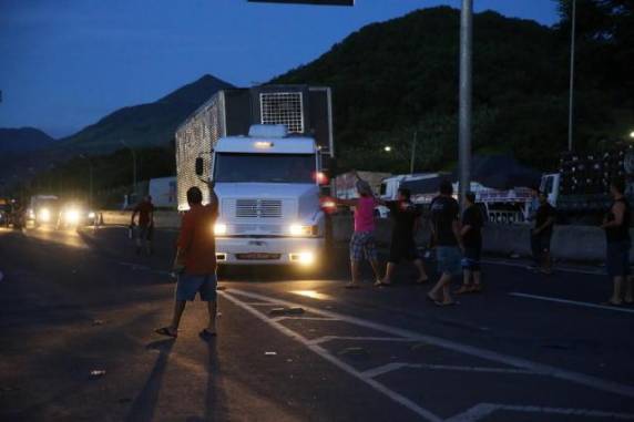 Na quarta-feira, a Justiça Federal deferiu um pedido para liberação do 

trânsito em Três Cachoeiras