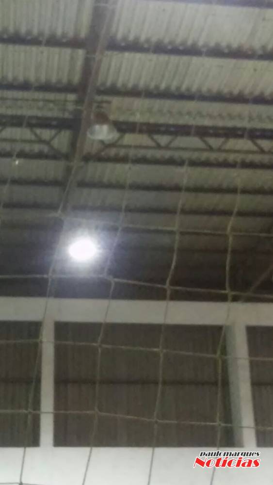 Internauta reclama de más condições do Ginásio Municipal de
Esportes de Três de Maio - foto 3