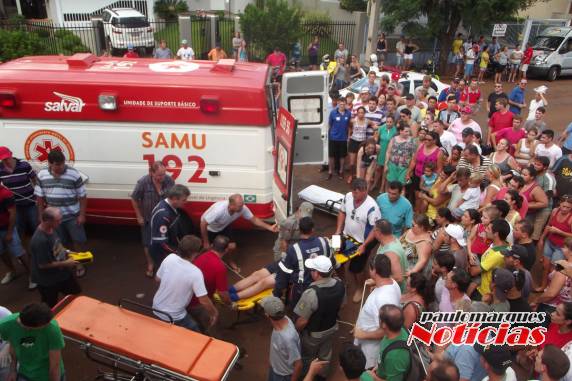 Grave acidente deixa três jovens feridos na rua Horizontina em Três de Maio - foto 6