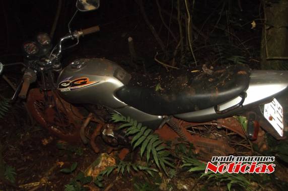 Brigada Militar recupera moto em situação de furto em um mato no interior de Três de Maio - foto 3
