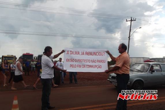 Manifesto dos caminhoneiros é apoiado pelos empresários e comunidade de Três de
Maio - foto 7