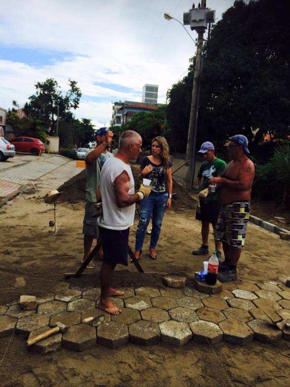 Lajotas são reaproveitadas em novas pavimentações em Bombinhas - foto 5