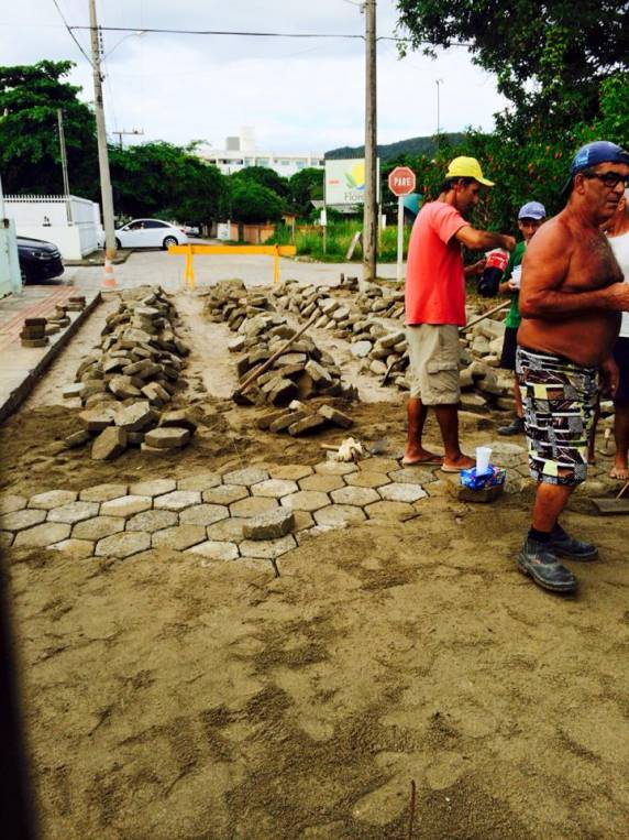 Lajotas são reaproveitadas em novas pavimentações em Bombinhas - foto 6