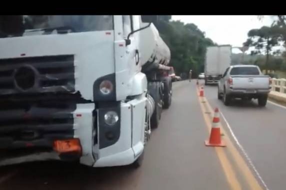 Mulher morre em colisão na ERS 324 - foto 3