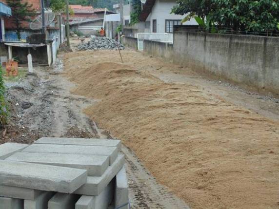 Pavimentações beneficiam moradores do Ilhota, em Itapema - foto 3