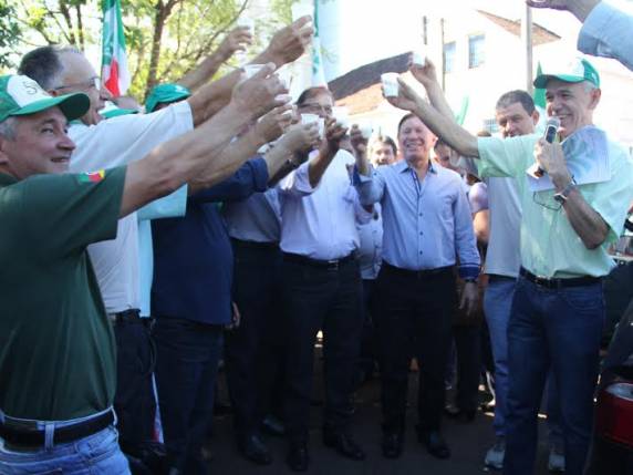 Cerca de duas mil pessoas estiveram reunidas em 

Santa Rosa em apoio à causa