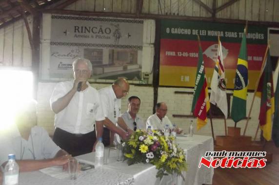O encontro com os associados ocorreu no 

CTG Tropeiros do Buricá de Três de Maio