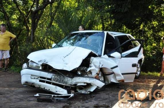 Acidente na ERS 344 em santo Ângelo
deixa sete pessoas feridas na tarde deste sábado - foto 2