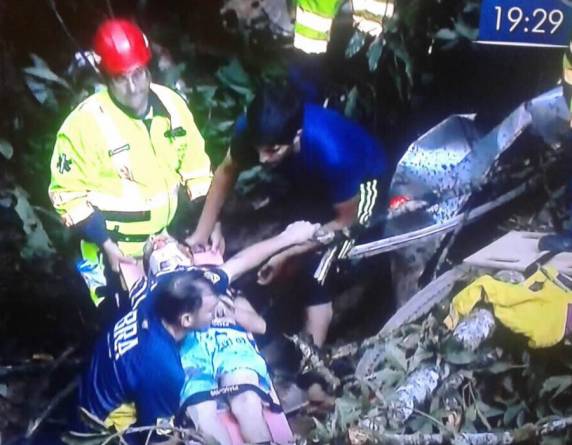 Defesa Civil refaz contagem de vítimas e confirma 50
mortes em acidente na Serra Dona Francisca, no Norte de SC - foto 2
