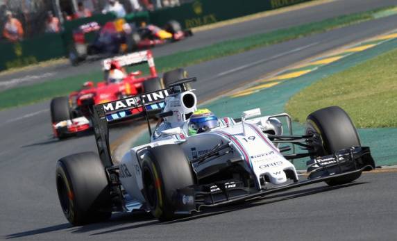 Hamilton vence, e Felipe Nasr tem a melhor estreia de um brasileiro na
F-1 - foto 2