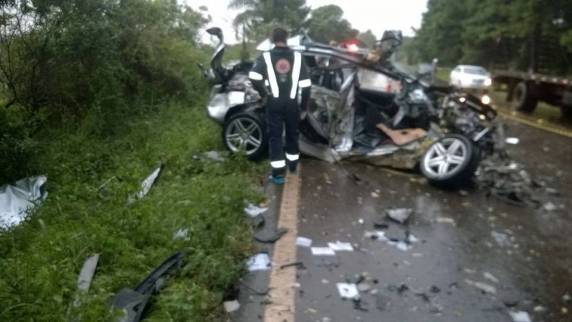 Irmãos morrem em acidente na ERS 135 - foto 3