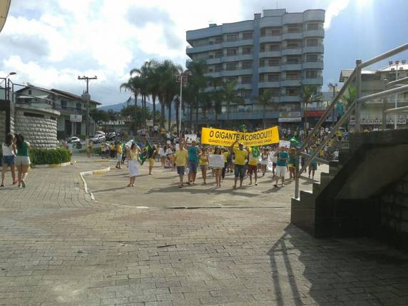 PM de Itapema assegura
protestos democráticos e ordeiros - foto 2