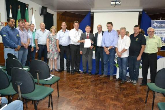 Polo
defende que curso de Laticínios da SETREM é vital para o desenvolvimento do setor no Estado - foto 3
