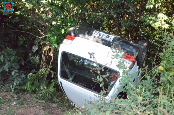 Jovem capota veículo entre Passo Fundo e Ernestina - foto 3