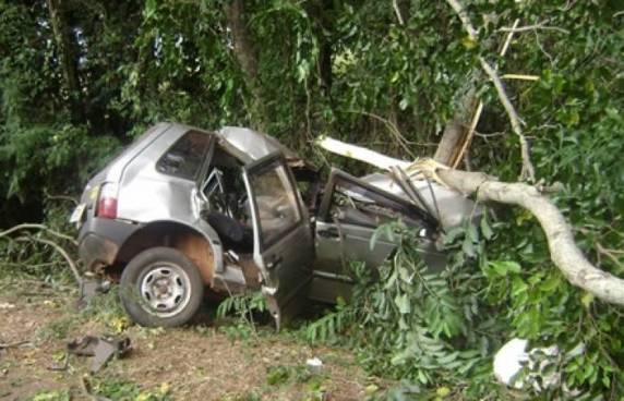 Homem fica gravemente ferido em acidente na ERS 155 - foto 5