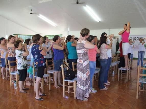 Mulher Previna-se reúne mais de 100 pessoas no Oriental - foto 3