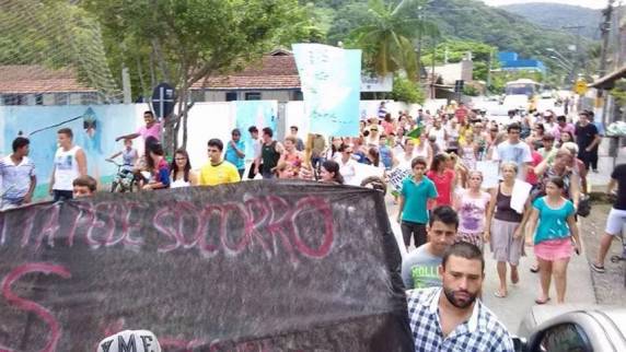 Manifesto pede mais segurança no bairro Ilhota em Itapema - foto 7