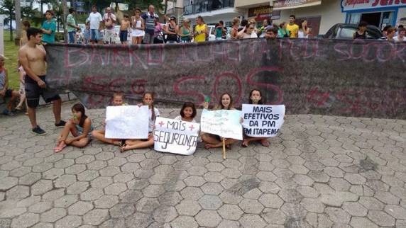 Manifesto pede mais segurança no bairro Ilhota em Itapema - foto 6