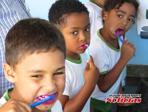 Prefeitura de Bombinhas lança Programa de Saúde Bucal
nas escolas - foto 5