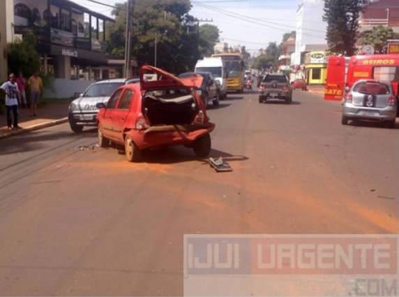 Criança fica ferida em acidente no centro de Ijuí - foto 5