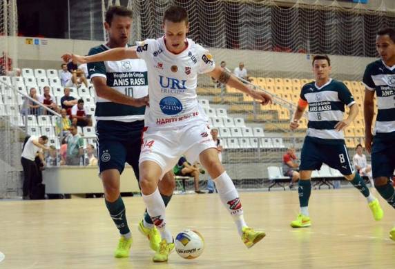 Joinville atropela o Sorocaba de Falcão na abertura da Taça
Brasil - foto 3