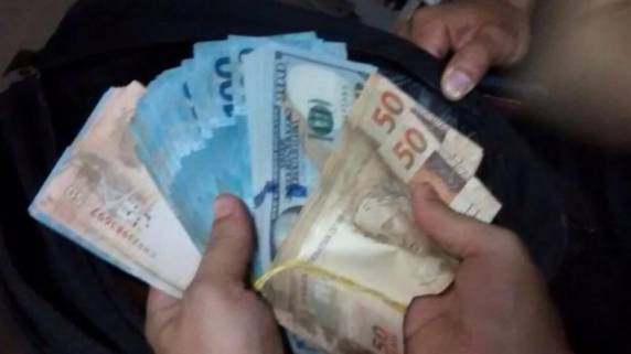 Polícia Civil apreende 27 kg de cocaína no aeroporto de São Luiz Gonzaga - foto 4