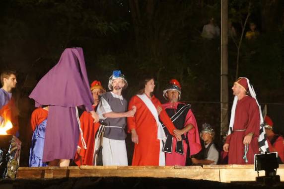 São José do Inhacorá se prepara a Encenação da Paixão, Morte e
Ressurreição de Cristo - foto 2