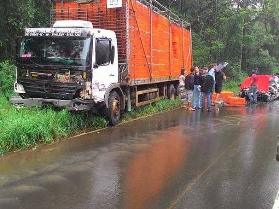 Casal e filha de 15 anos grávida morrem em acidente no Oeste de SC - foto 2