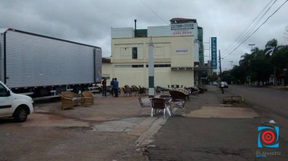 Venda ilegal de móveis nas ruas de Passo Fundo é fiscalizada - foto 3